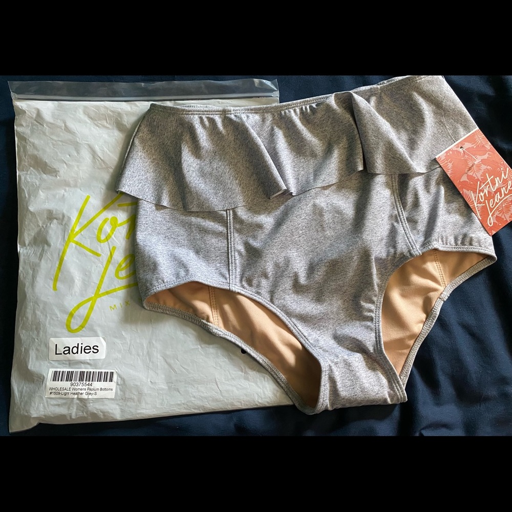 Kortni Jeane peplum bottoms